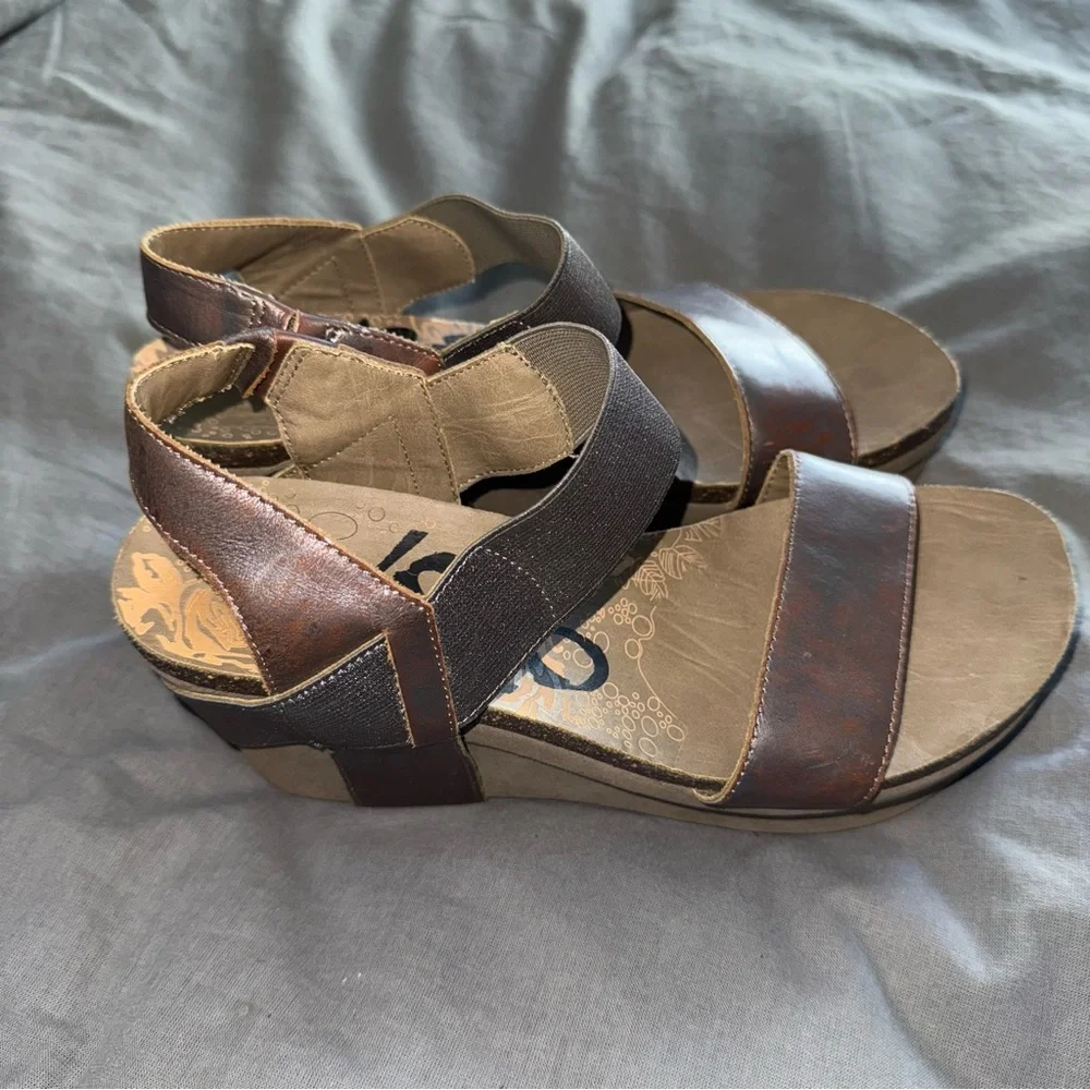 OTBT Wedge Bushnell Sandals Leather Metallic Bronze 8.5